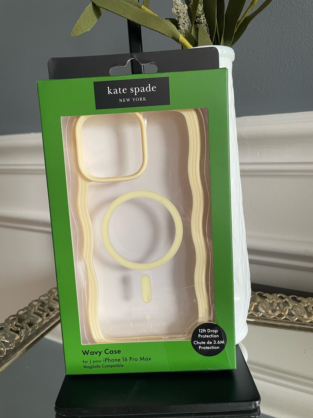Kate Spade IPhone 16 Pro Max Wavy Case